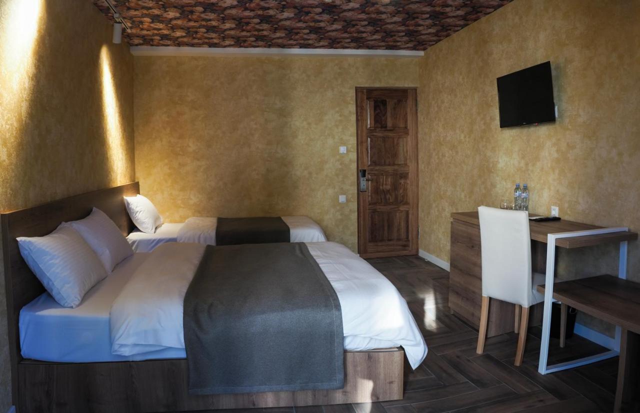 Hotel Banihills Tbilisi ภายนอก รูปภาพ
