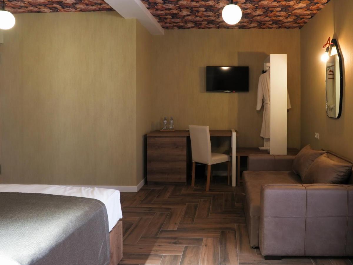 Hotel Banihills Tbilisi ภายนอก รูปภาพ