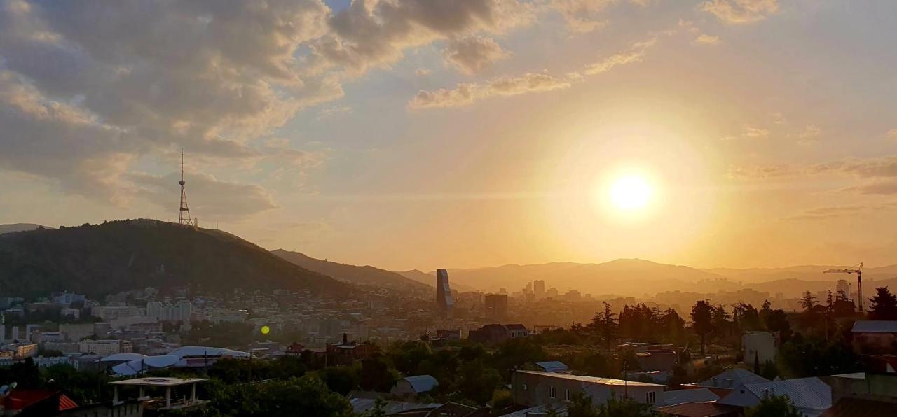 Hotel Banihills Tbilisi ภายนอก รูปภาพ