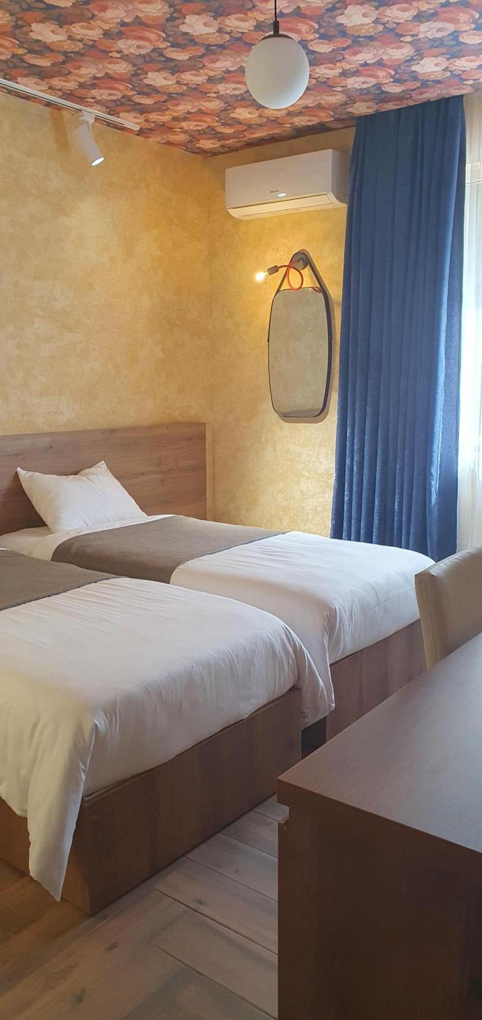 Hotel Banihills Tbilisi ภายนอก รูปภาพ